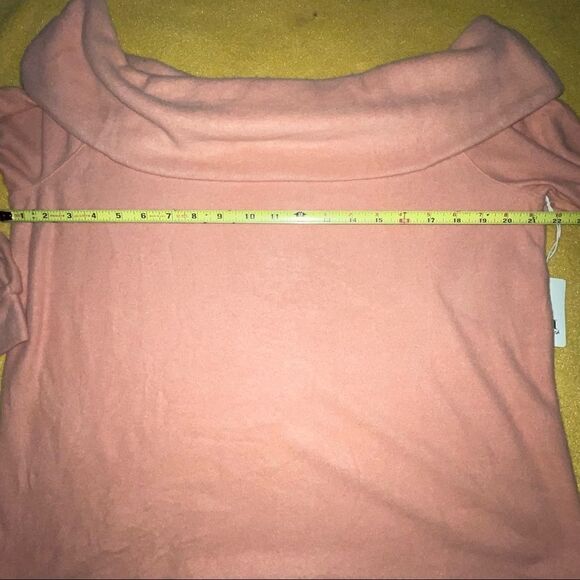 🆕 ANA soft peach (muted clay) off shoulder knit long sleeve sweater size L - Picture 9 of 11